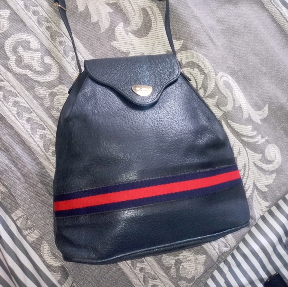 💕💅👜 Amazing Gucci pig skin Bucket💕😍 - Picture 2 of 12